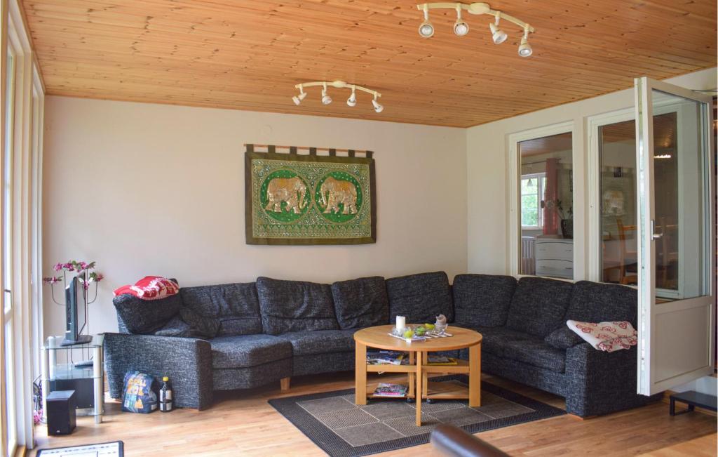 Amazing Home In Ryd With 3 Bedrooms, Sauna And Wifi photo 1