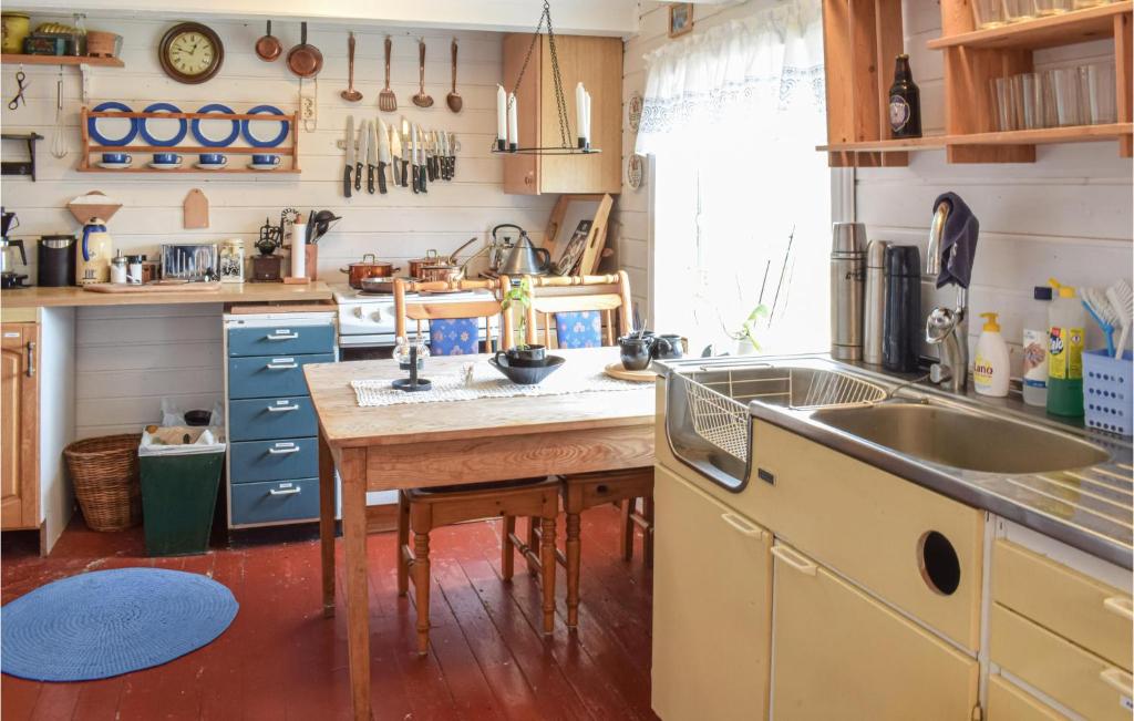 Beautiful Home In Fonnes With 3 Bedrooms And Wifi photo 3