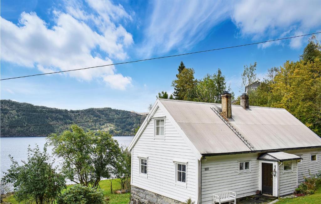 Beautiful Home In Tysse With 2 Bedrooms And Wifi