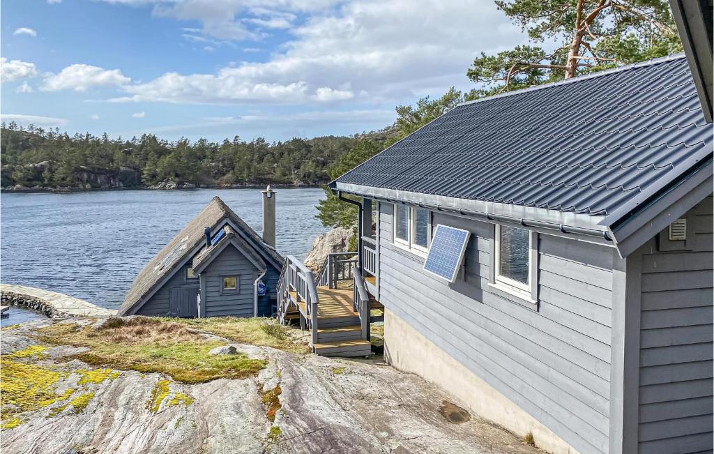 Nice Home In Masfjorden With 3 Bedrooms