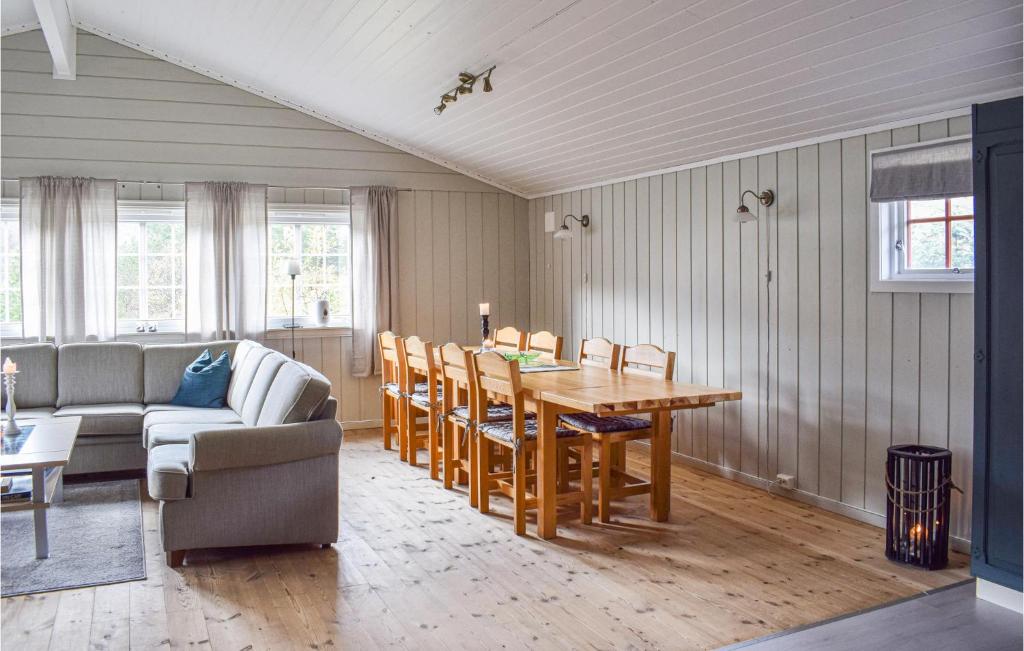 Stunning Home In Vatne With 3 Bedrooms photo 3