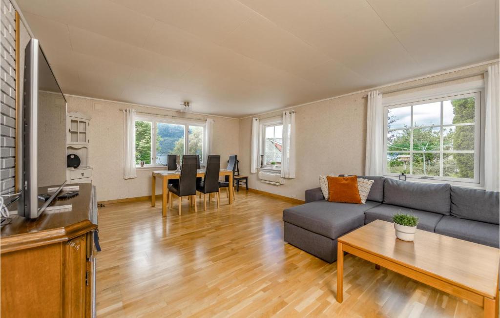 Amazing Home In Mittet With 4 Bedrooms And Wifi photo 1