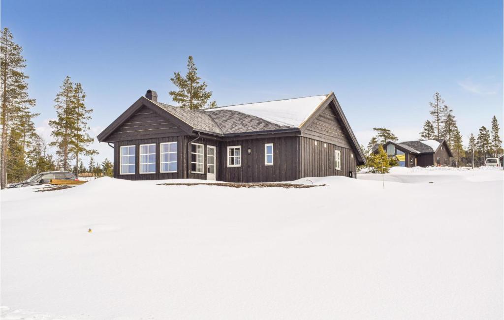 Stunning Home In Jaren With 3 Bedrooms And Wifi
