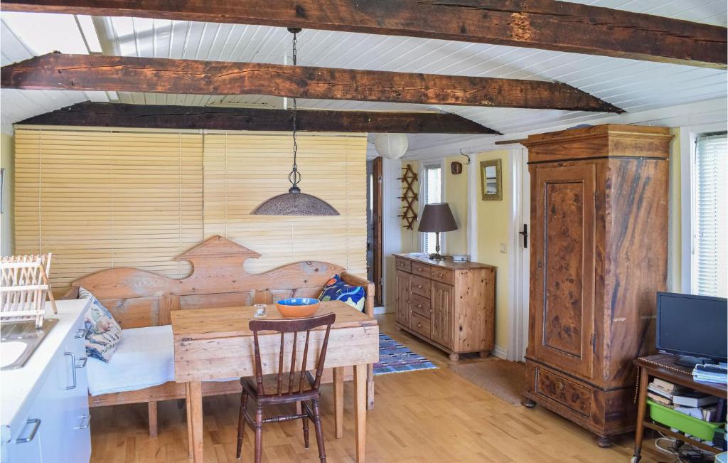 Beautiful Home In Fgelmara With Wifi photo 1