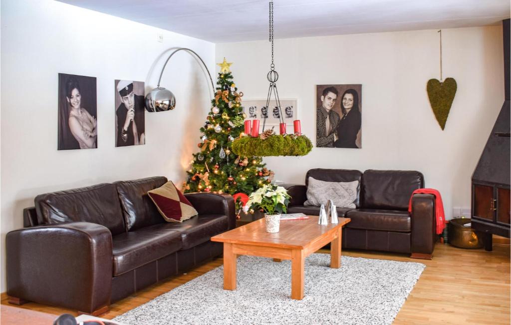 Awesome Home In Lammhult With Jacuzzi, 3 Bedrooms And Wifi photo 2