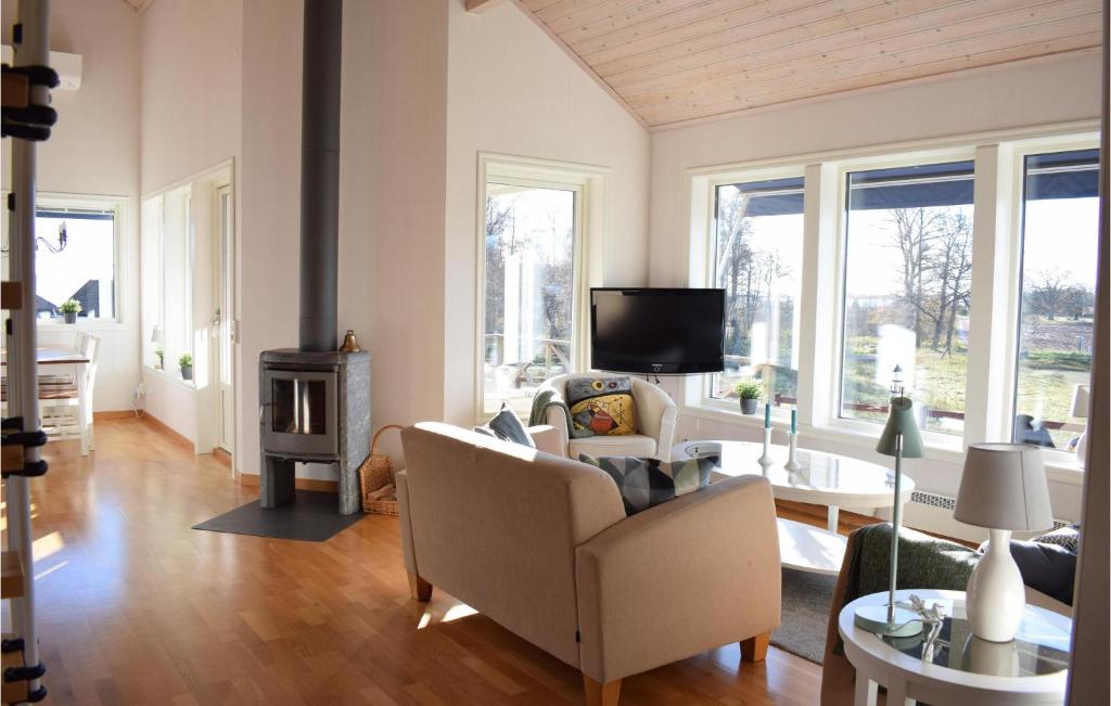 Stunning Home In Rockneby With Sauna, 3 Bedrooms And Wifi photo 3