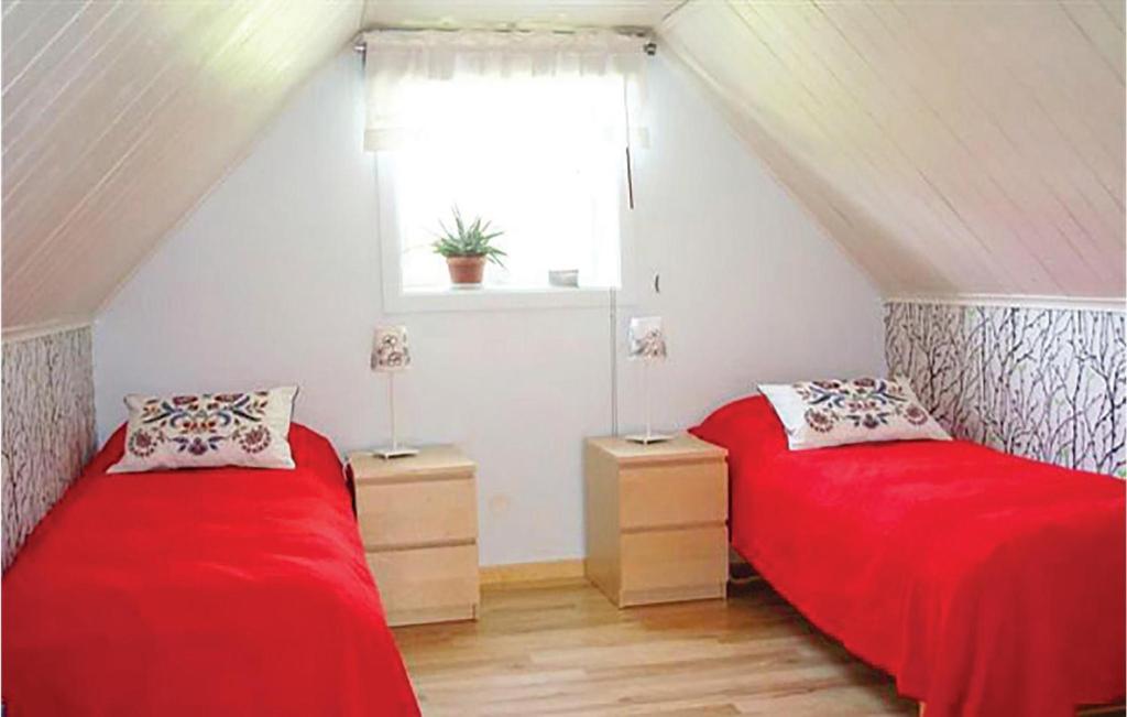Awesome Home In Gnesta With 1 Bedrooms, Sauna And Wifi photo 1