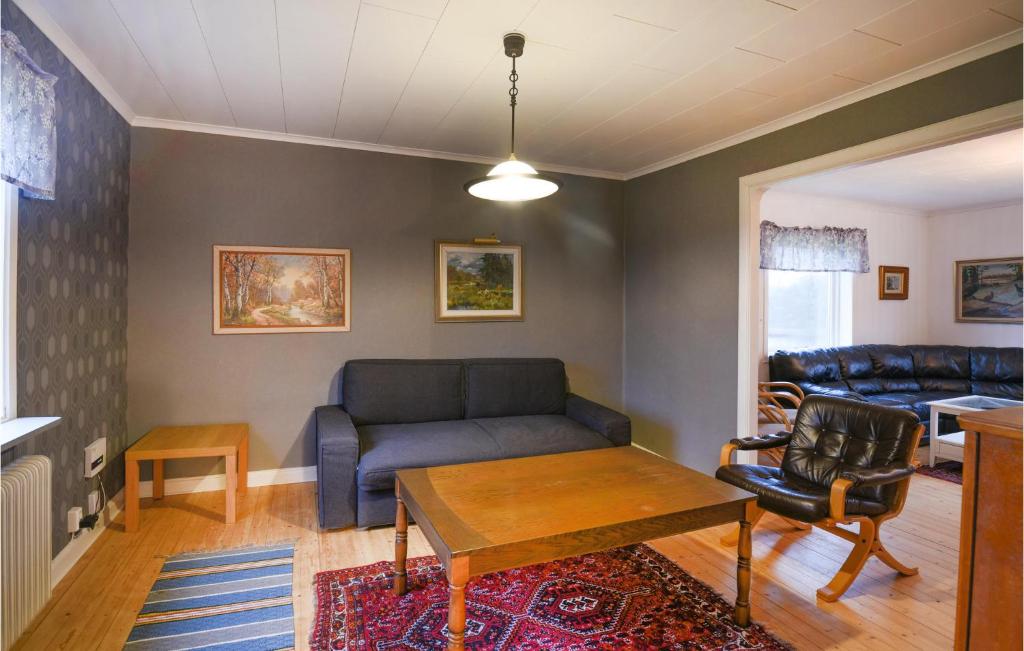 Amazing Home In Kalv With 4 Bedrooms And Wifi photo 2