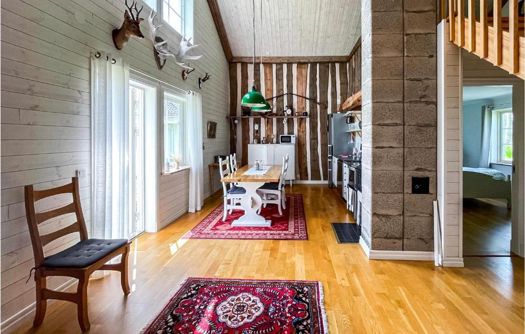 Stunning Home In Svanesund With 2 Bedrooms And Wifi photo 3