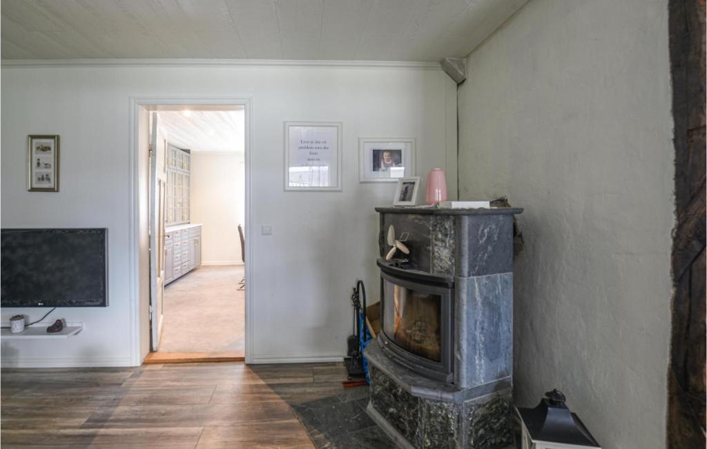 Awesome Home In Dals Lnged With 4 Bedrooms And Wifi photo 4