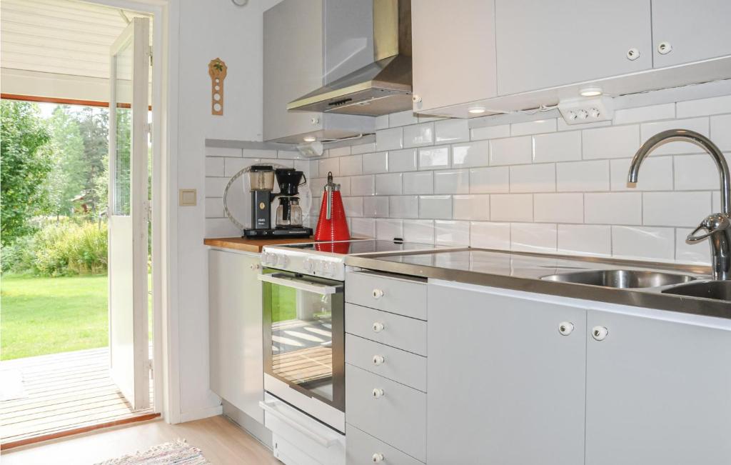 Beautiful Home In Torsby With 2 Bedrooms And Wifi photo 2