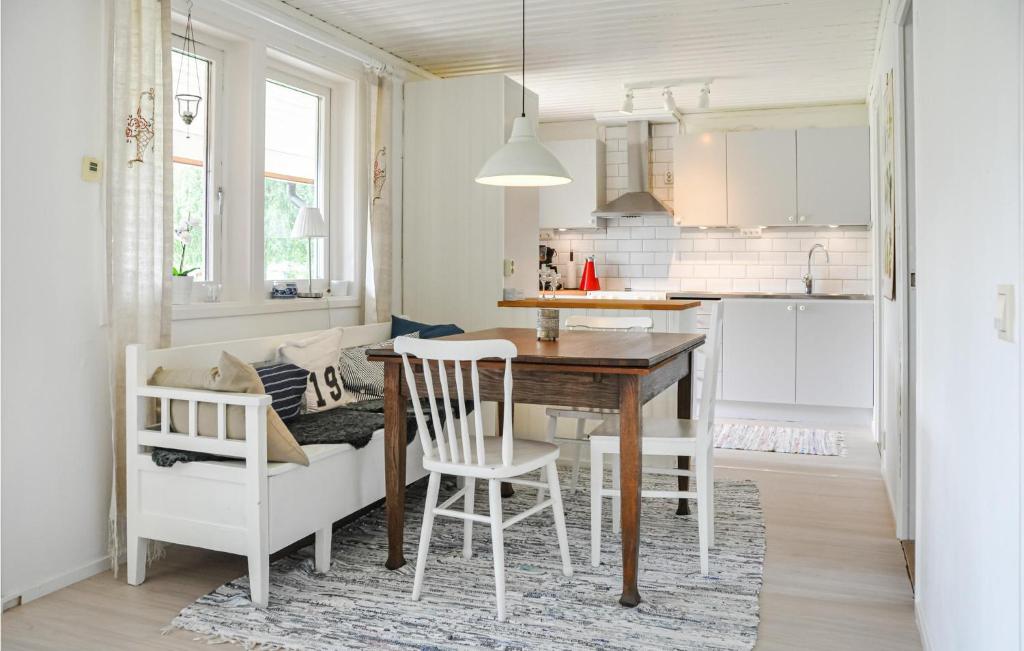 Beautiful Home In Torsby With 2 Bedrooms And Wifi photo 3