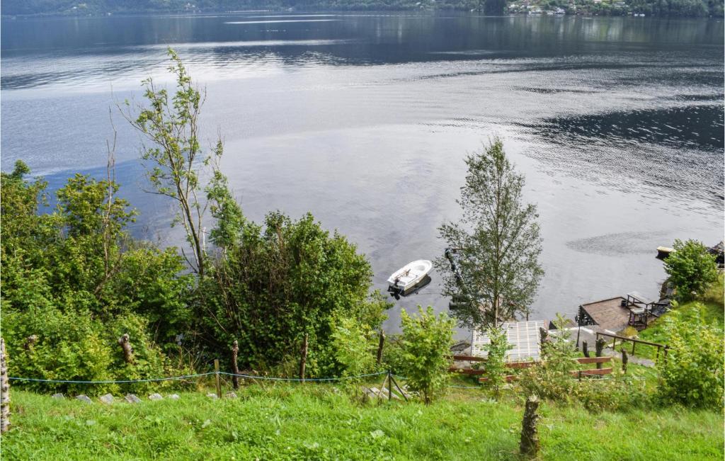 Awesome Apartment In Bruvik With 2 Bedrooms And Wifi photo 1