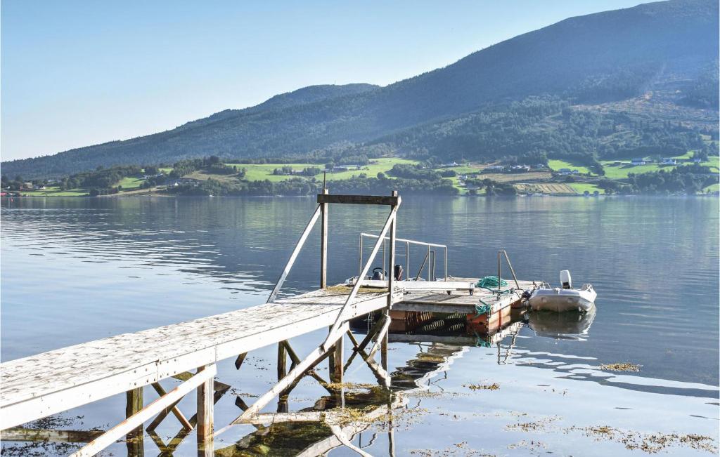Awesome Apartment In Vestnes With 2 Bedrooms And Wifi photo 1