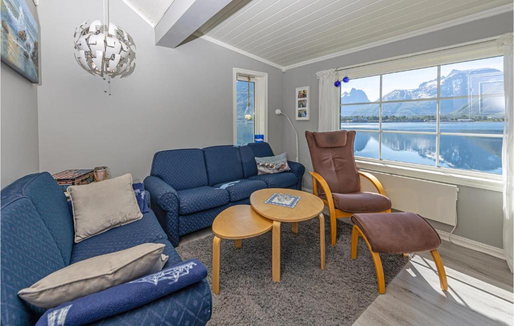 Beautiful Home In Isfjorden With 2 Bedrooms And Wifi photo 2