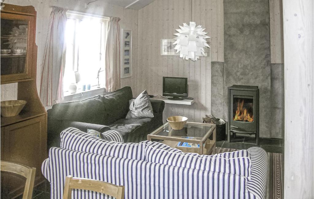 Beautiful Home In Gl With 3 Bedrooms, Sauna And Wifi photo 1