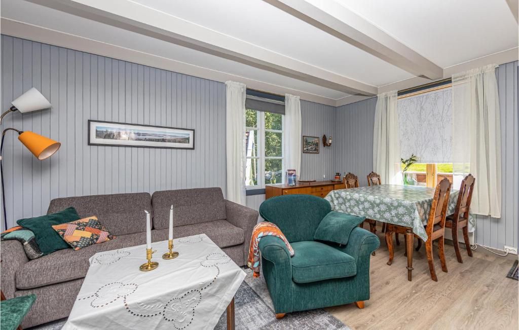 Awesome Apartment In farnes With 2 Bedrooms And Wifi photo 2