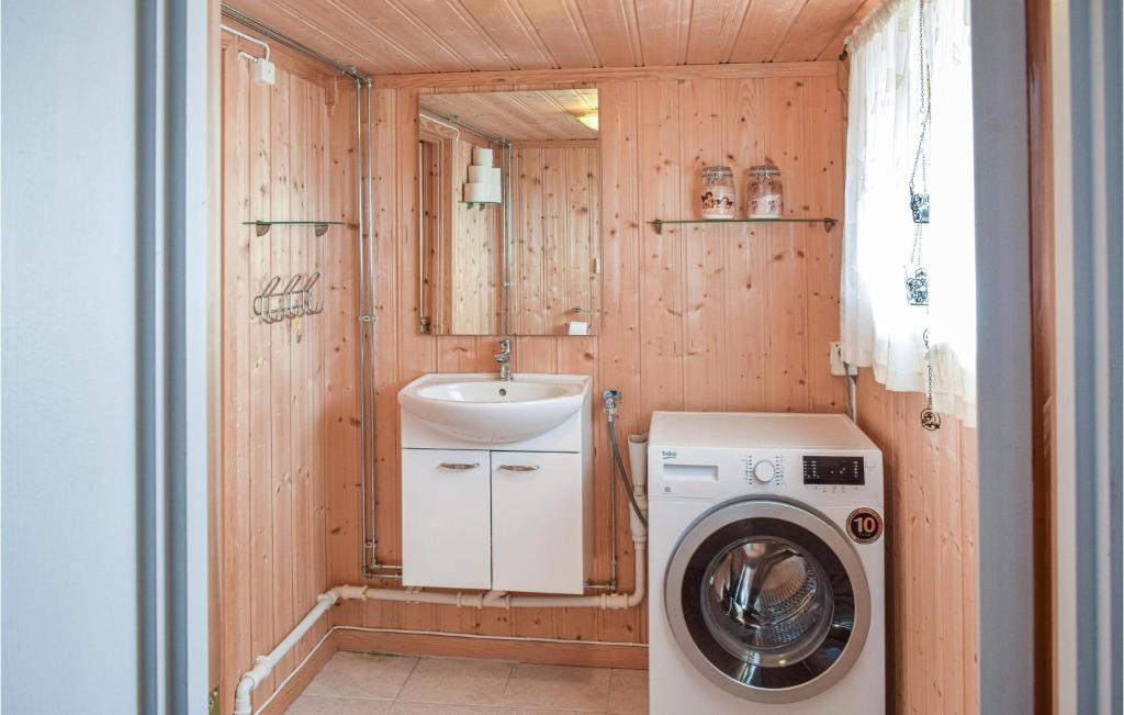 Nice Home In Nord-torpa With 3 Bedrooms And Wifi photo 3