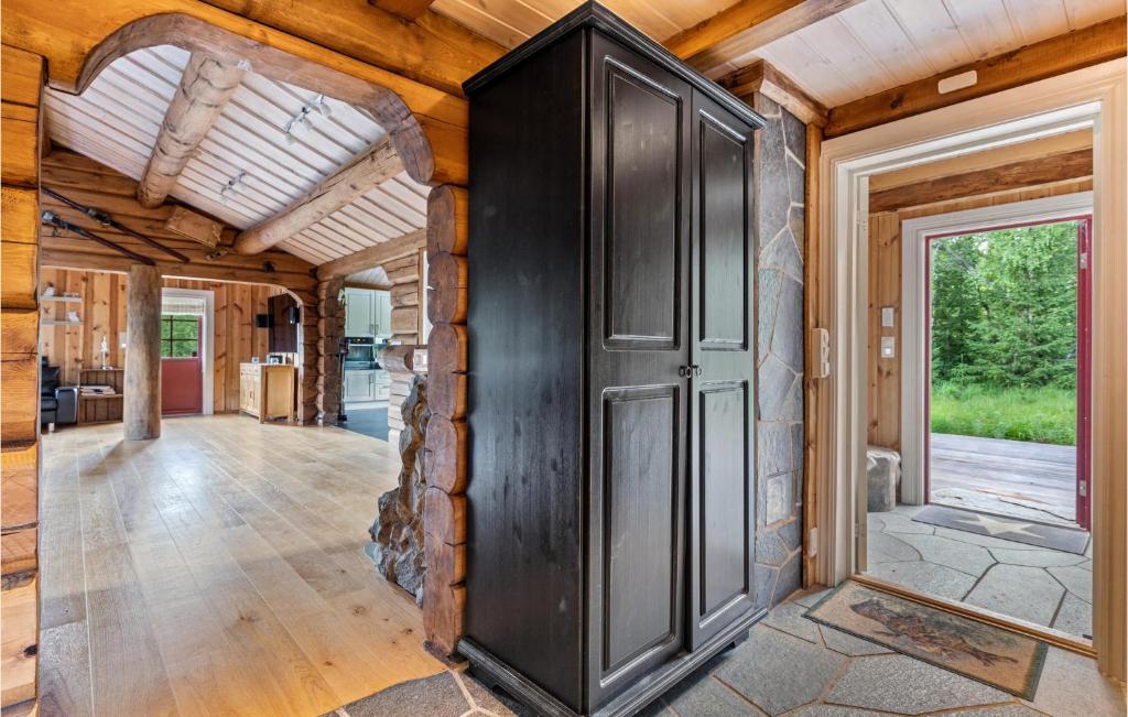 Beautiful Home In Lampeland With 5 Bedrooms, Sauna And Wifi photo 2