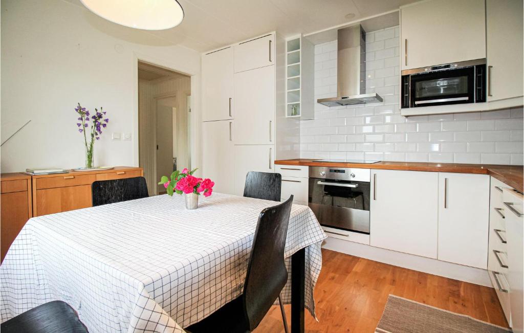 Beautiful Home In Viken With 1 Bedrooms photo 3