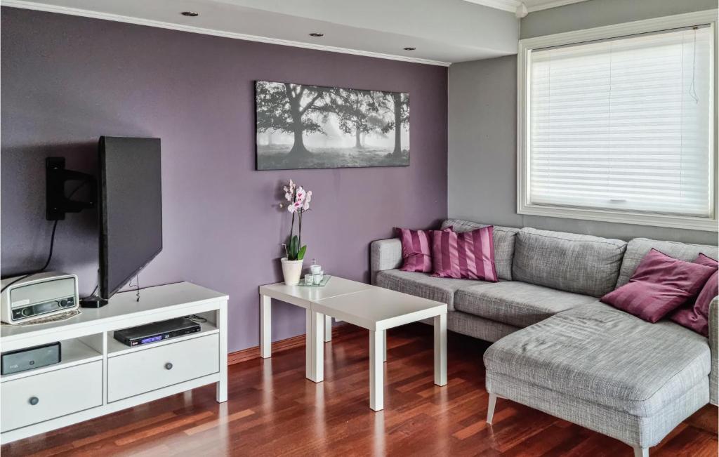 Nice Home In Kristiansand With 4 Bedrooms And Wifi photo 1