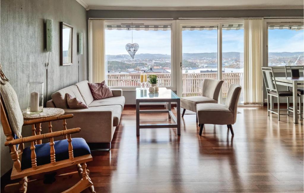 Nice Home In Kristiansand With 4 Bedrooms And Wifi photo 3