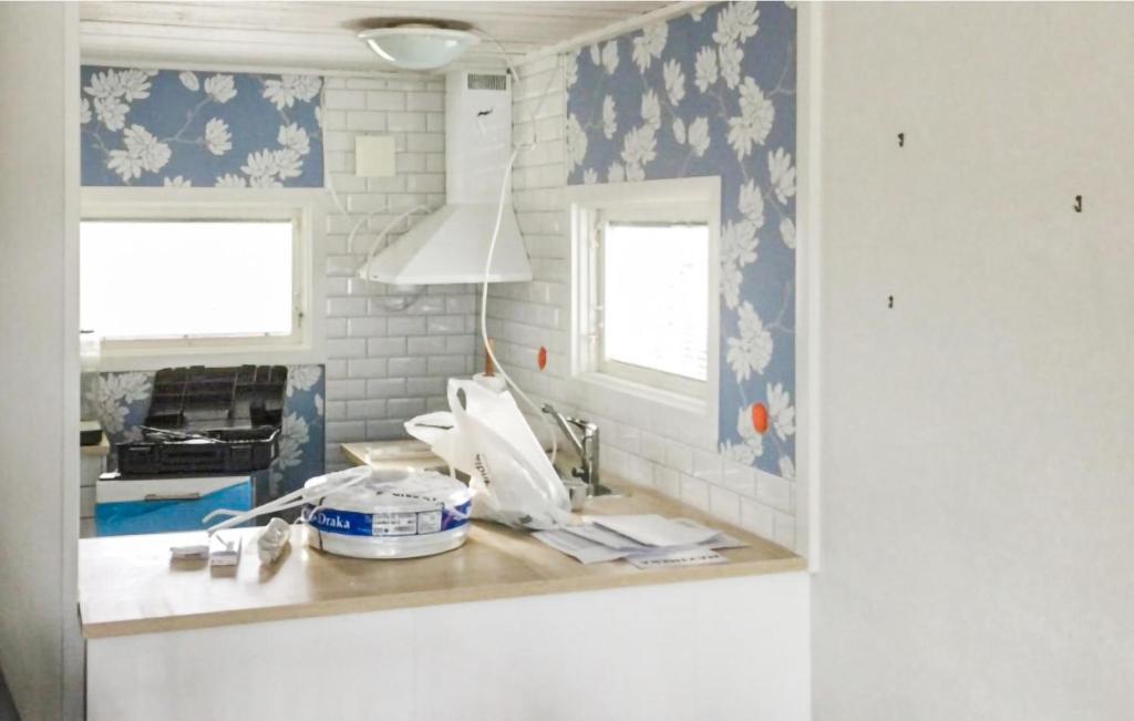 Awesome Home In Oskarshamn With 3 Bedrooms photo 4