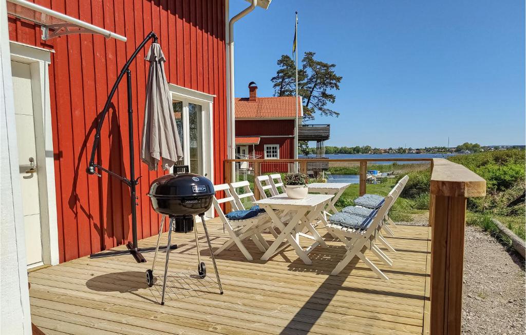 Stunning Home In Vnersborg With 3 Bedrooms And Wifi