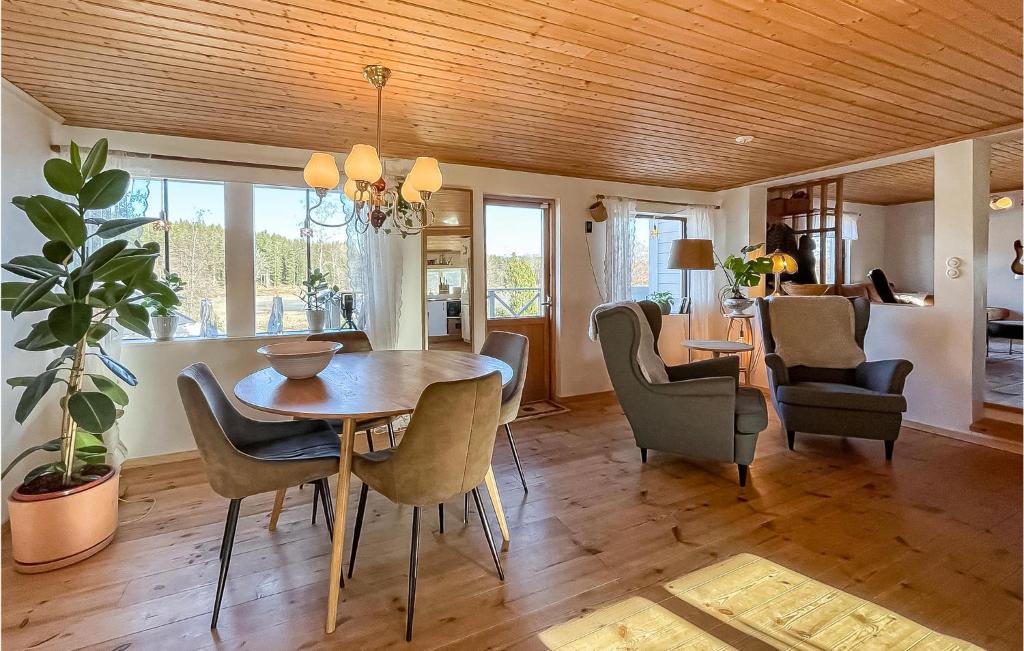 Beautiful Home In Sexdrega With 2 Bedrooms, Sauna And Wifi photo 4