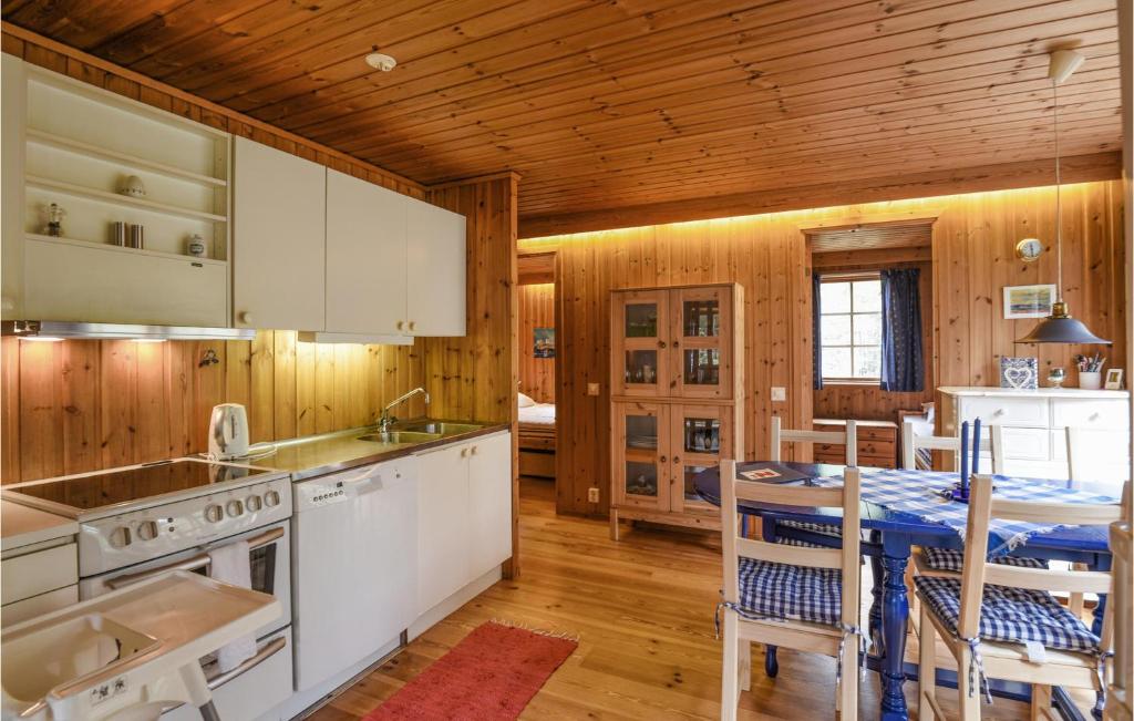 Nice Home In Strmstad With 2 Bedrooms And Wifi photo 1