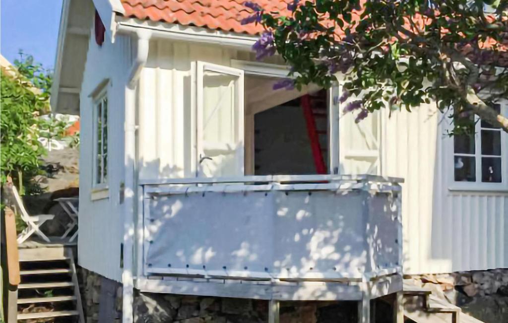 Beautiful Home In Kringn With Wifi And 1 Bedrooms
