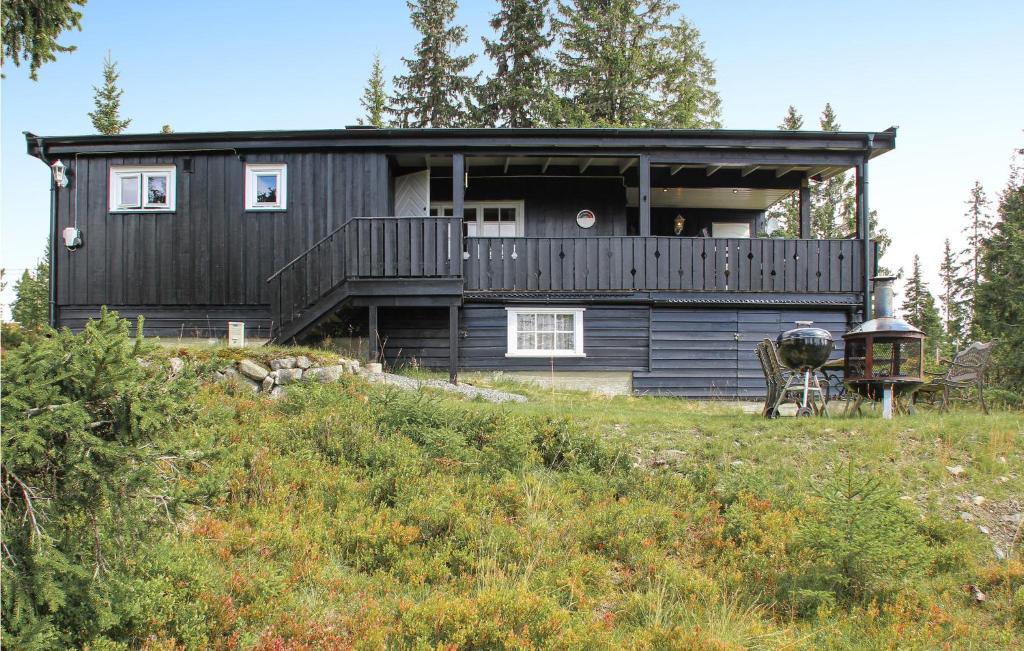 Nice Home In Sjusjen With 3 Bedrooms And Wifi