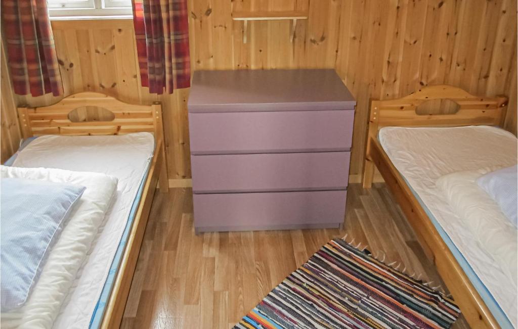 Awesome Home In Spangereid With 1 Bedrooms And Wifi photo 4