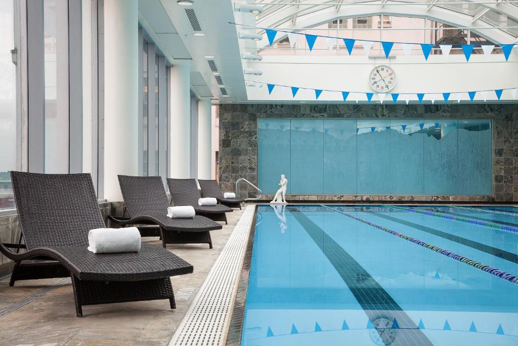 Auberge Vancouver Hotel photo 1