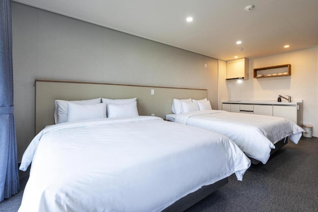 Aewol Stay in Jeju Hotel&Resort photo 4