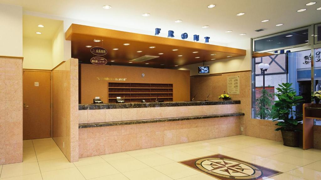Toyoko Inn Aioi eki Shinkansen guchi photo 1