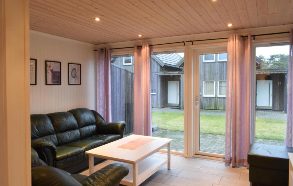 Awesome Home In Sgne With 3 Bedrooms And Wifi photo 2