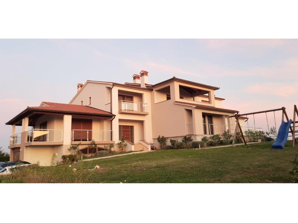 Casa Grande - Violette, Silver and Golden apartments with park and sea view photo 1
