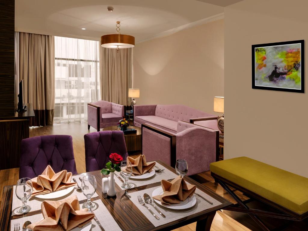 Сьюит (Представительский люкс для курящих гостей), Отель Suba Hotel