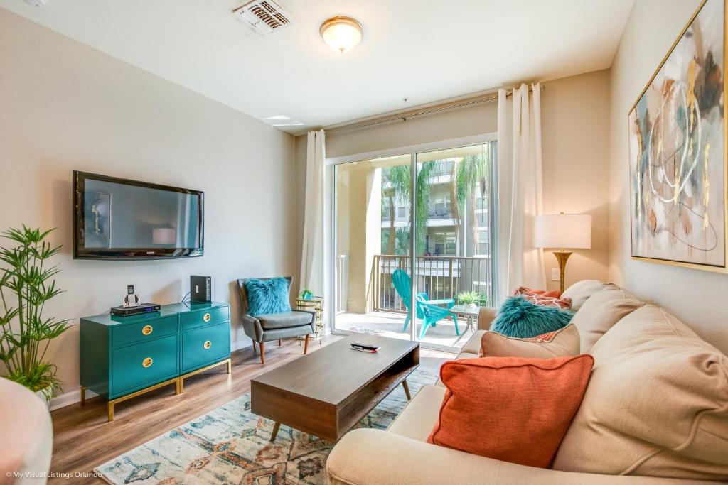 Gorgeous Vista Cay Condo, Next to Resort Clubhouse image