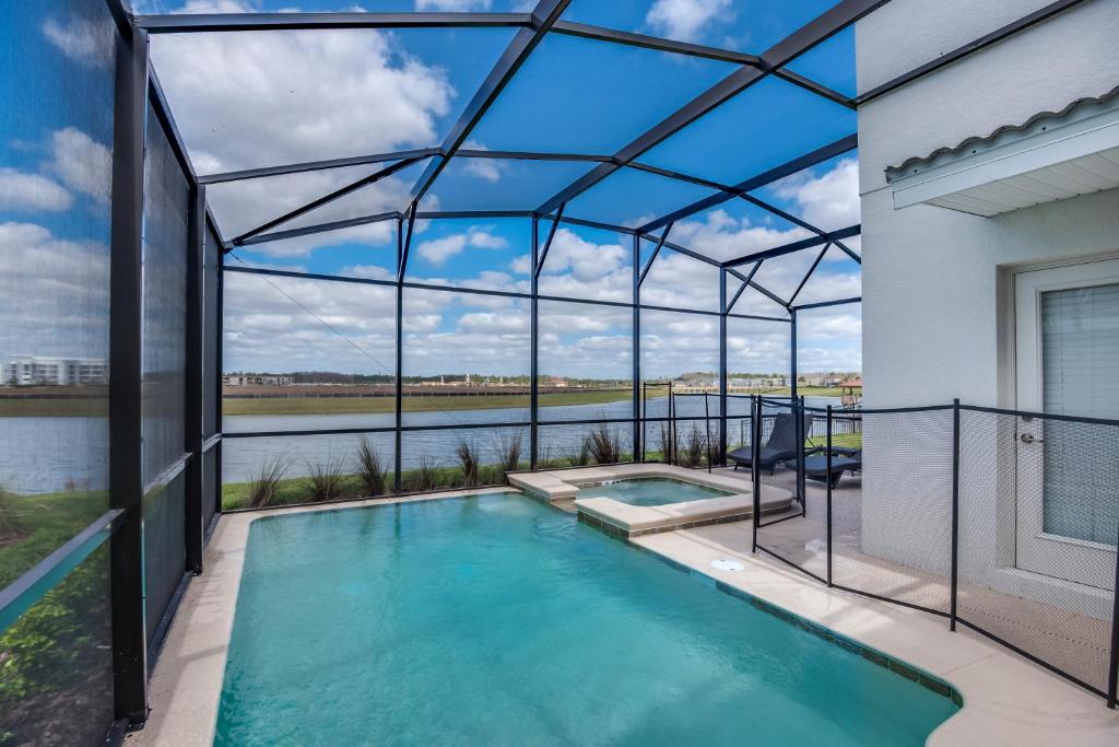 Beautiful Home wPrivate Pool & Spa, near WDW photo 1