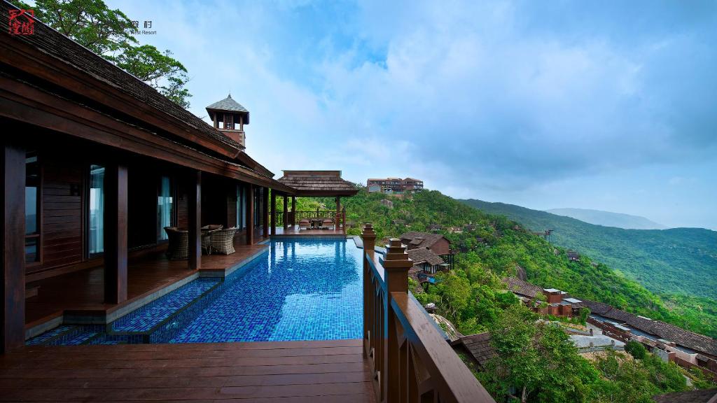 Вилла (Вилла Cloud Cuckoo с 3 спальнями, собственным бассейном и видом на море), Yalong Bay Earthly Paradise Birds Nest Resort