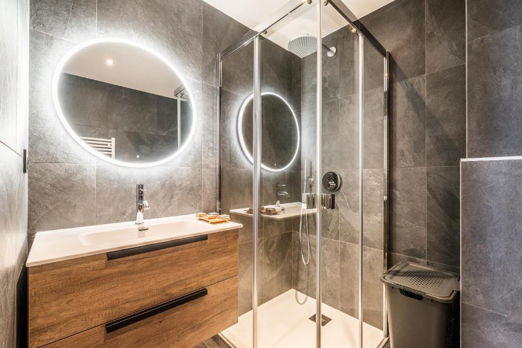Apartment Sipo Alpe D'Huez - by EMERALD STAY photo 2