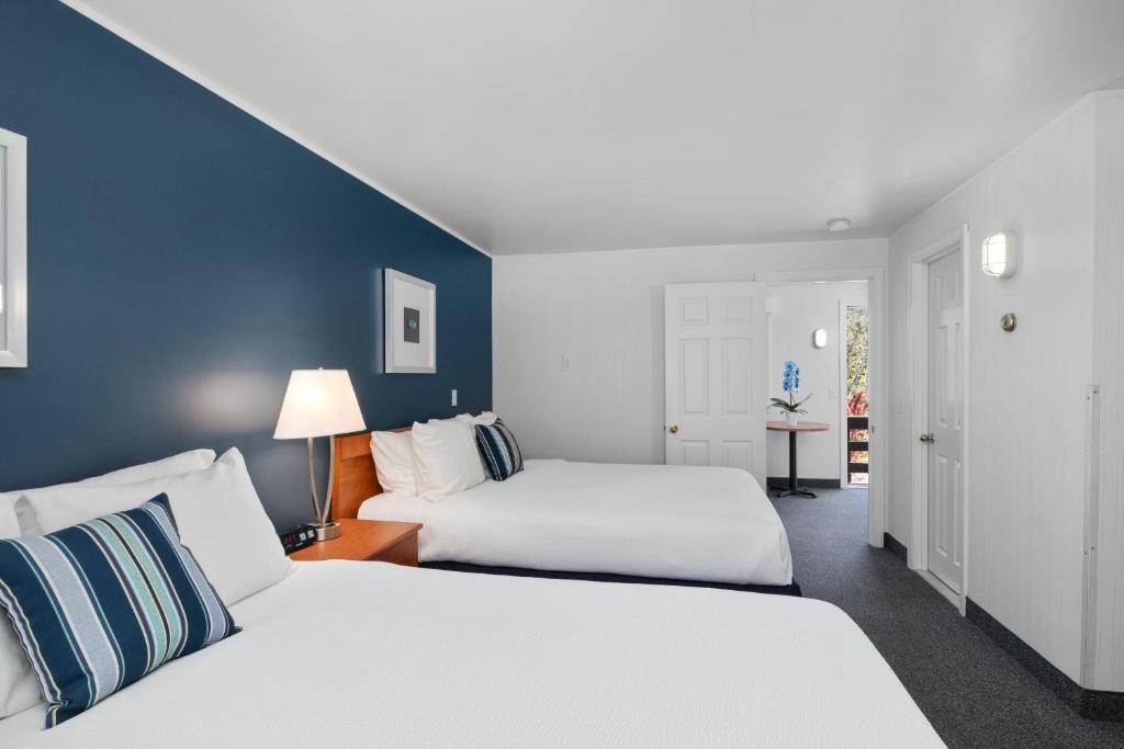 Even'tide Resort Motel & Cottages photo 4