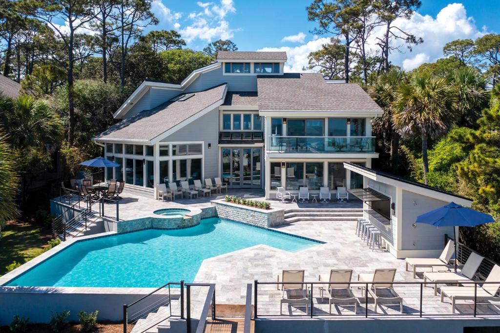 23 Red Cardinal Oceanfront Sea Pines image
