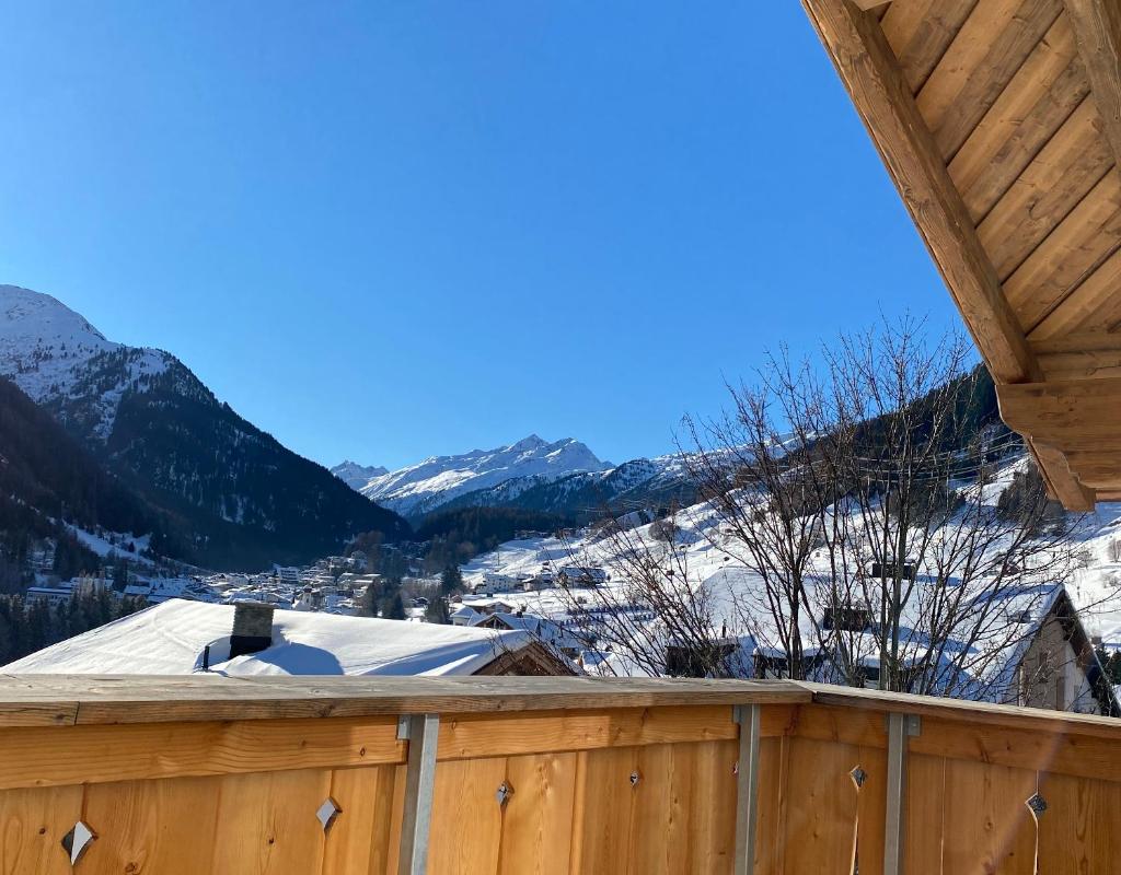 Chalet Silver Fox photo 3