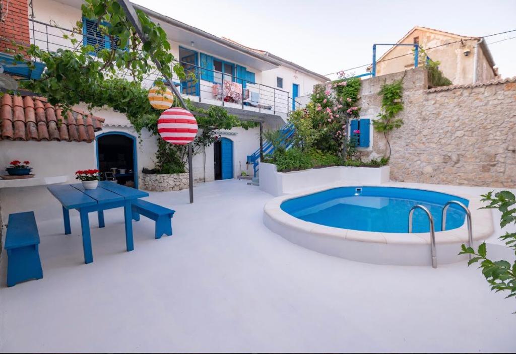 Dalmatian rustic house photo 2
