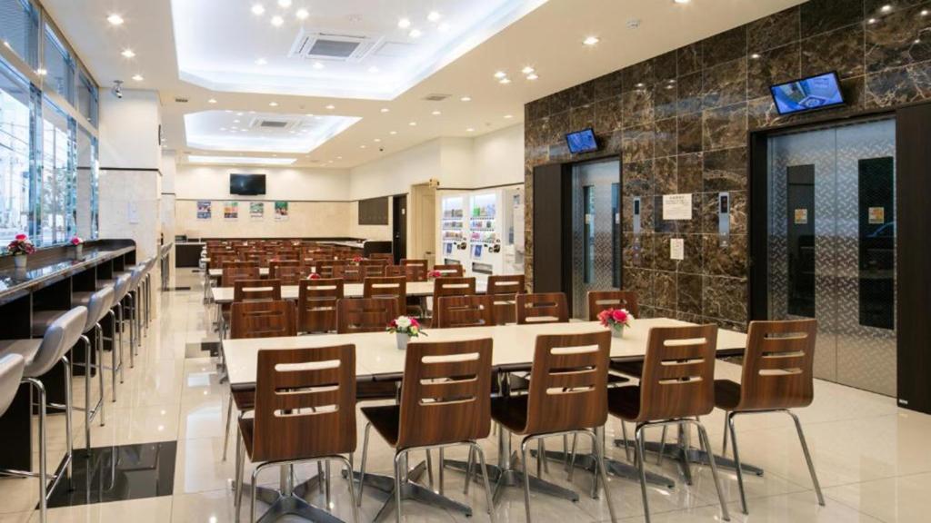 Toyoko Inn Osaka Tenjinbashi-suji Rokuchome photo 2