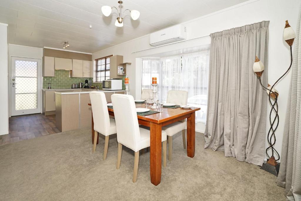 Sunny Unit on Grey St photo 4