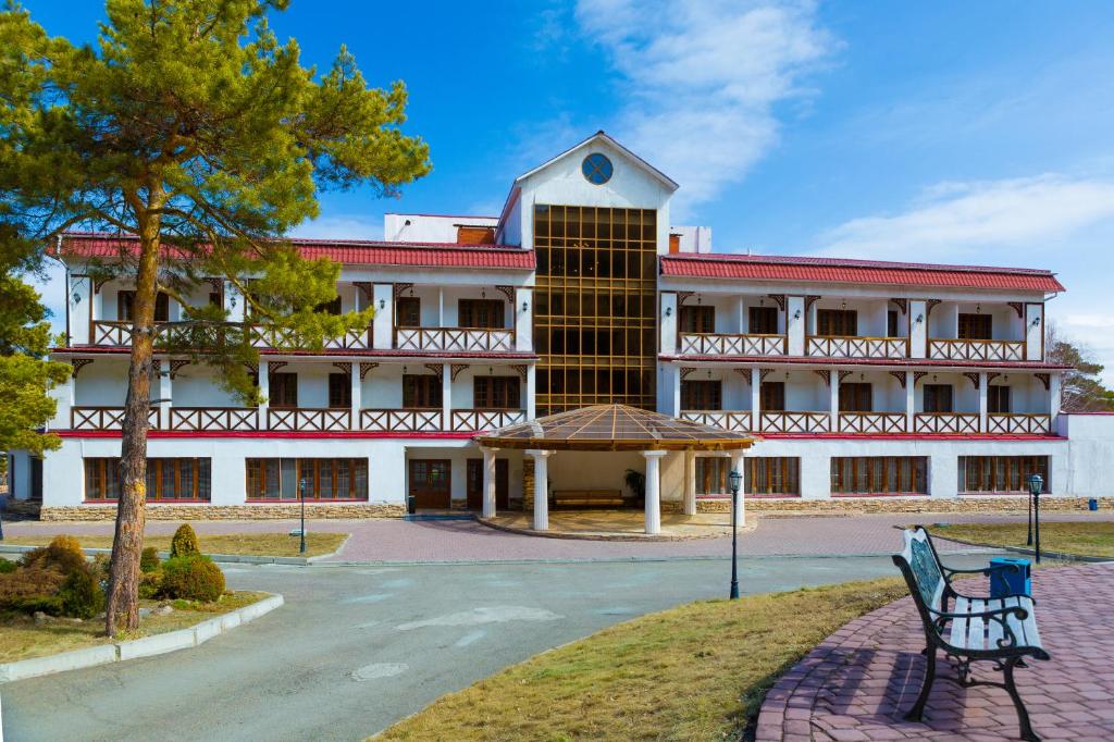 Park Hotel Kokshetau - Tap to explore photos
